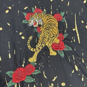 Makobi Shirt 5XB Embroidered Tiger Black Gold Splatter Tee Urban Streetwear